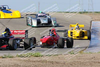 media/Apr-30-2022-CalClub SCCA (Sat) [[98b58ad398]]/Group 6/Race (Outside Grapevine)/